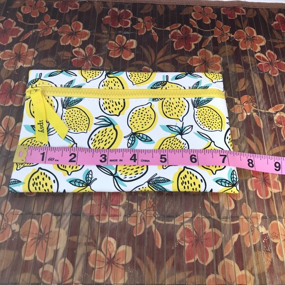 NEW UNUSED LEMON COSMETICS BAG - Picture 4 of 5